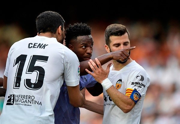 vinicius racismo