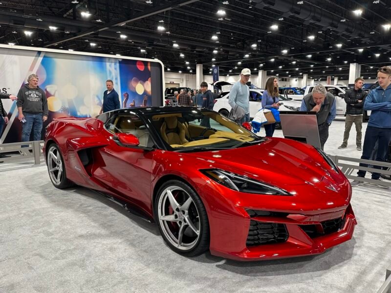 Corvette C8 eRay. Híbrido